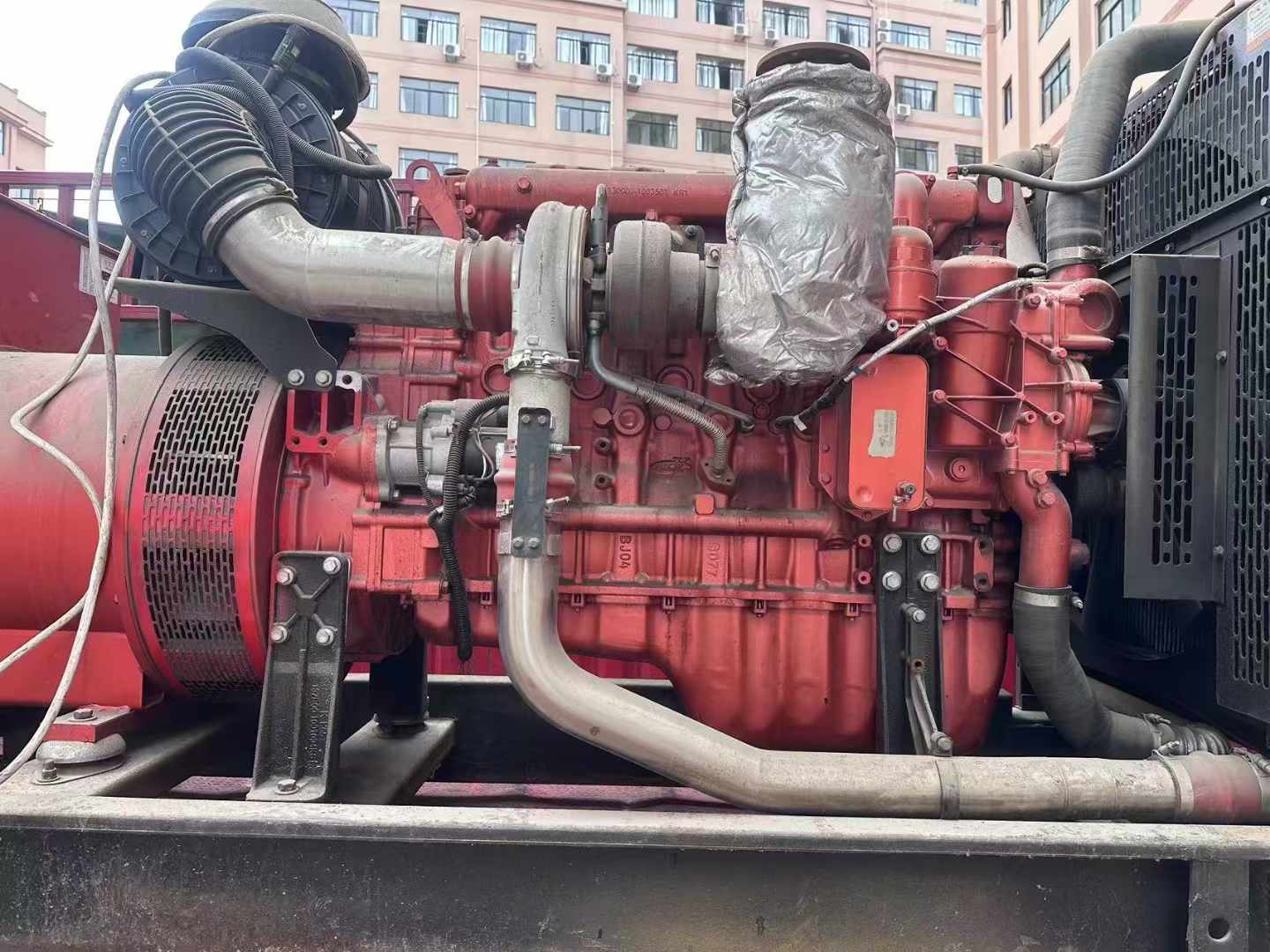 人民路街道如何选择适合 600kW 柴油发电机组的过载保护器？