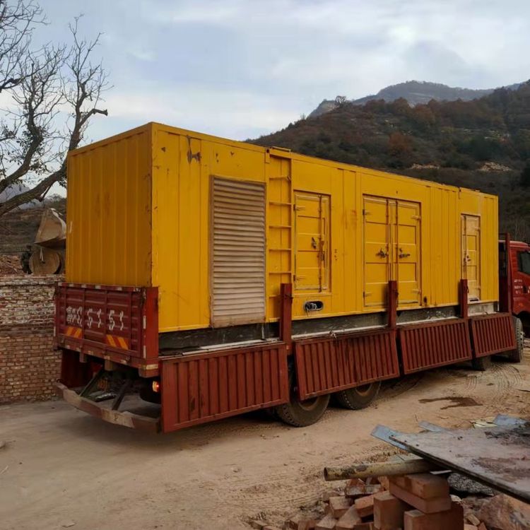 人民路街道200kW 发电机组在带电阻性负载时，输出功率会受到哪些因素的影响？